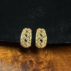 Vintage Nina Ricci Clip On Earrings Gold Tone